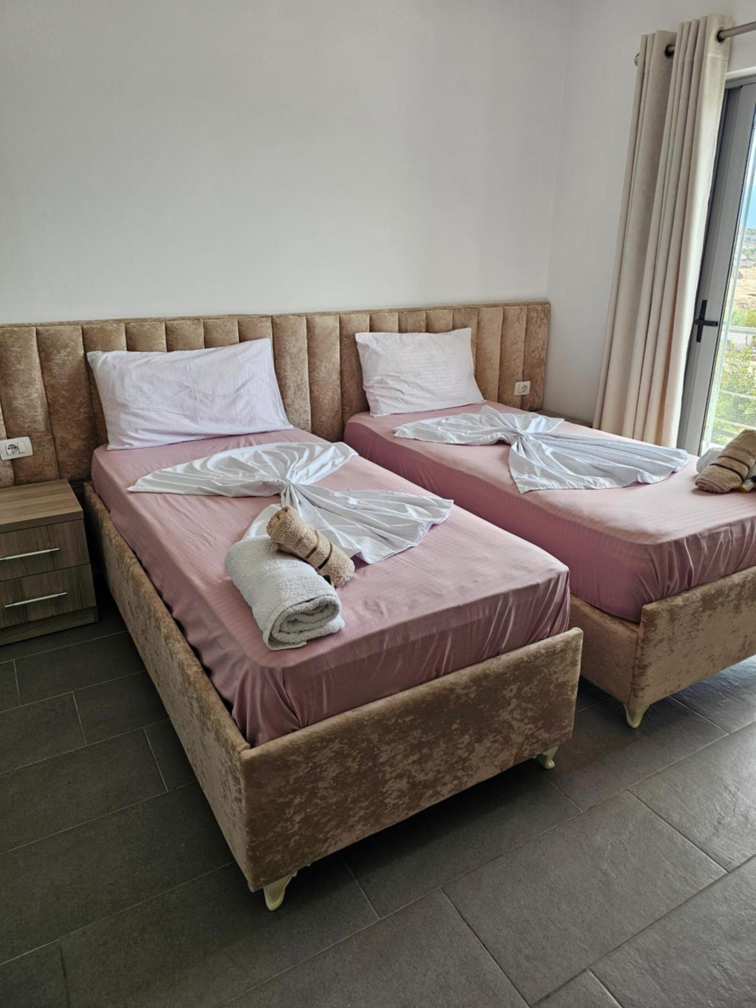 Hotel Irini Саранде Екстериор снимка
