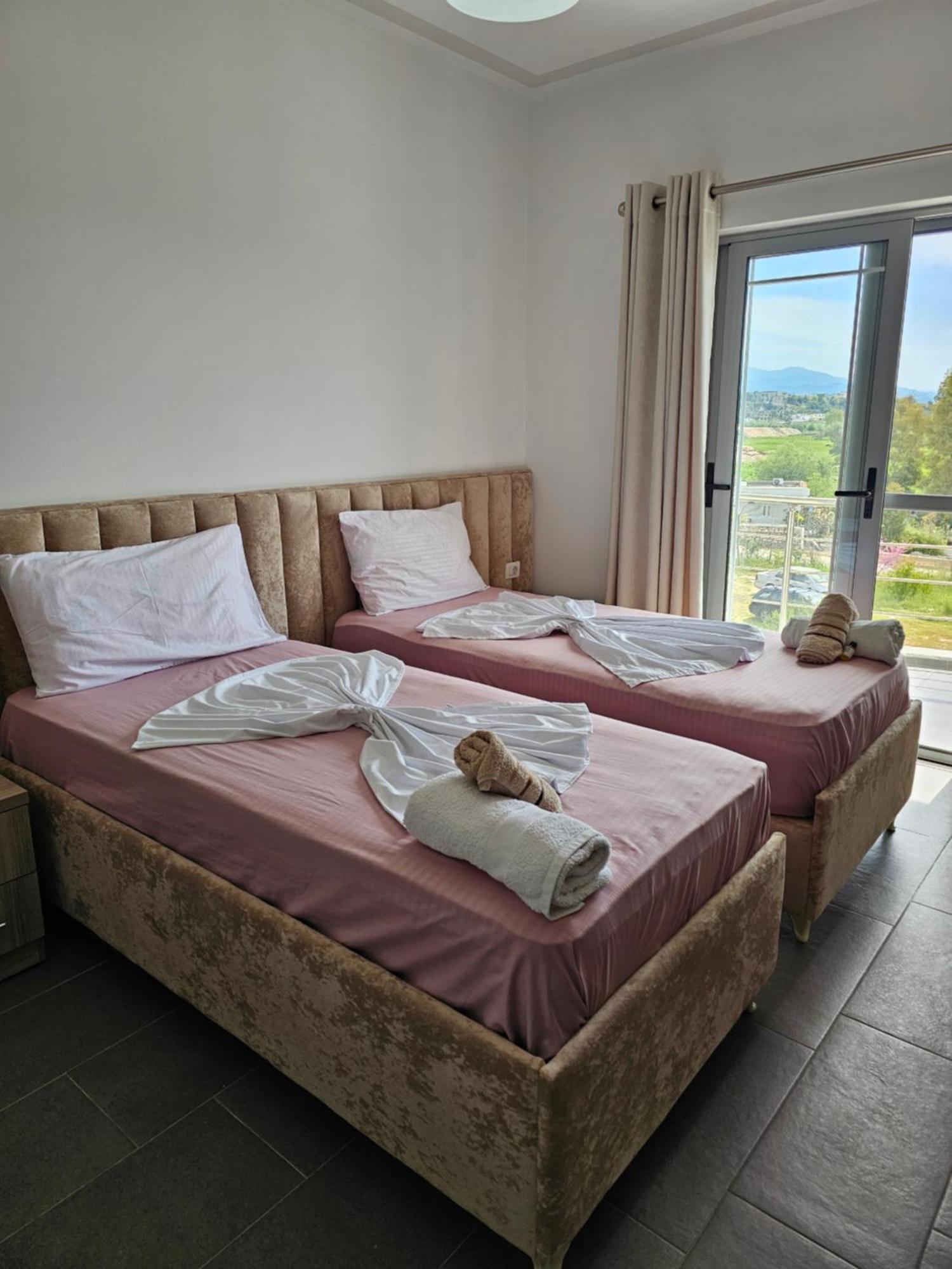 Hotel Irini Саранде Екстериор снимка