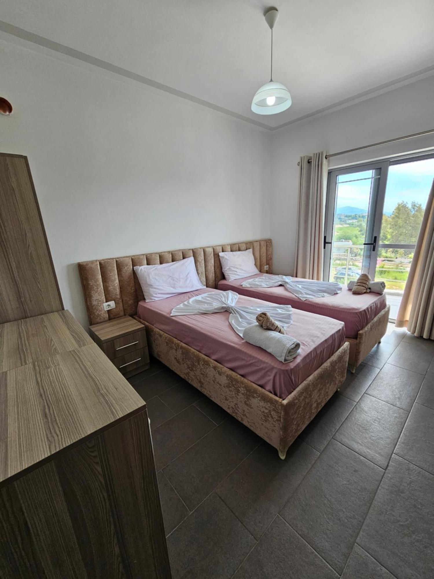 Hotel Irini Саранде Екстериор снимка