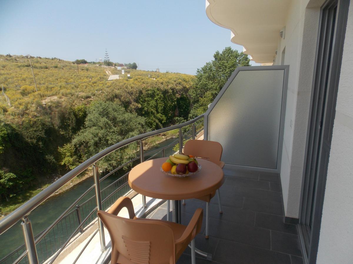 Hotel Irini Саранде Екстериор снимка